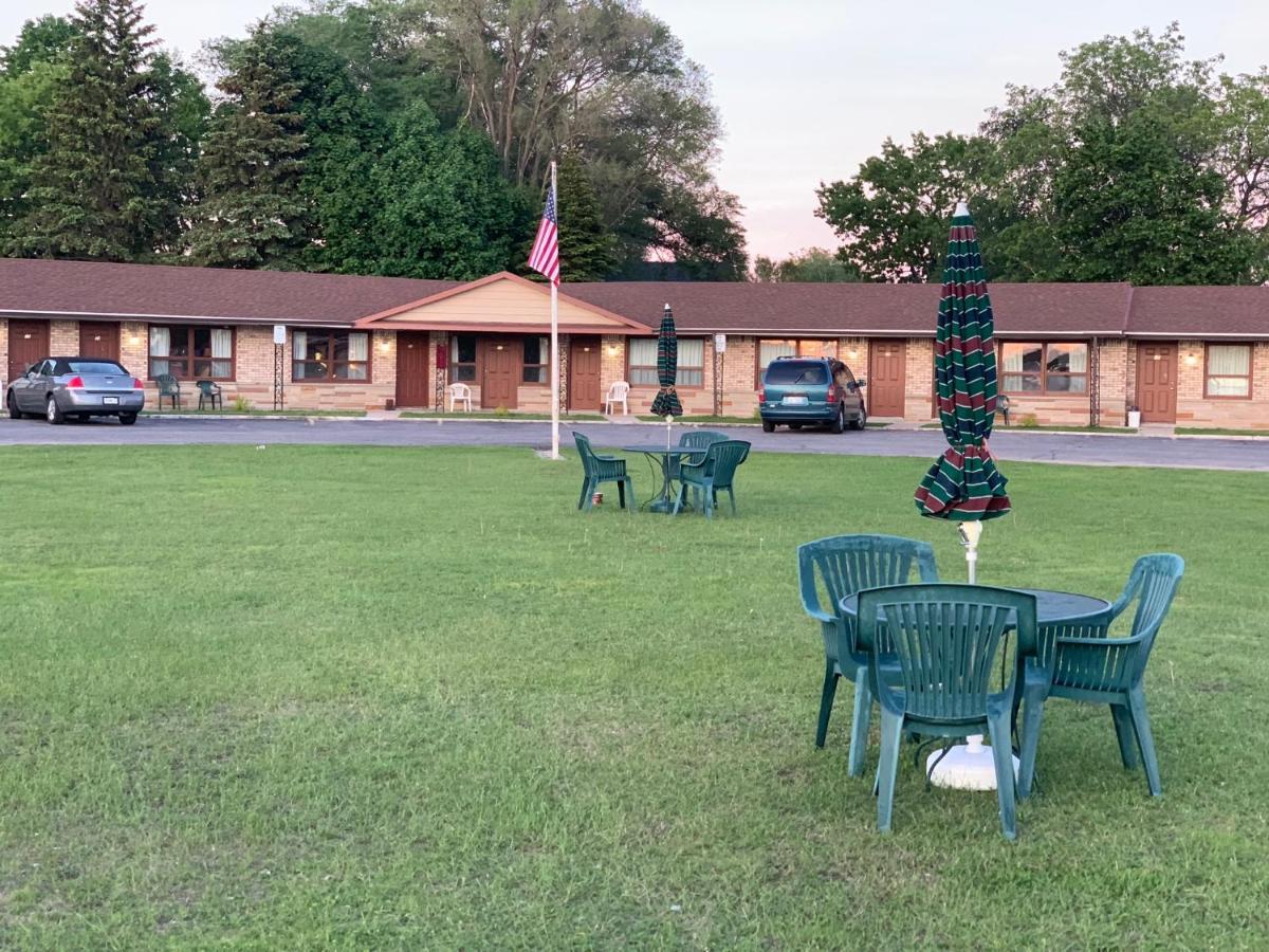 Timberly Motel Gaylord Ngoại thất bức ảnh