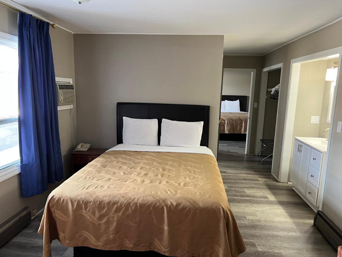 Timberly Motel Gaylord Ngoại thất bức ảnh