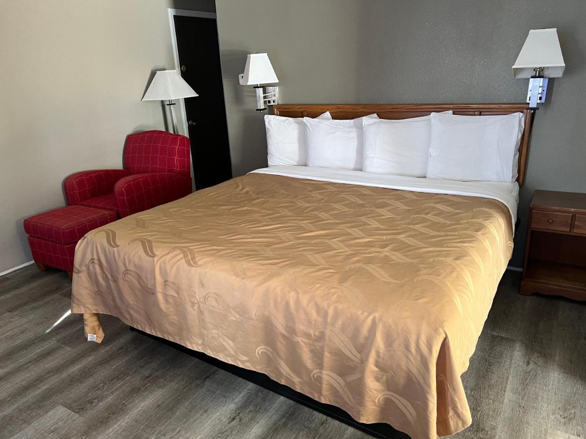 Timberly Motel Gaylord Ngoại thất bức ảnh
