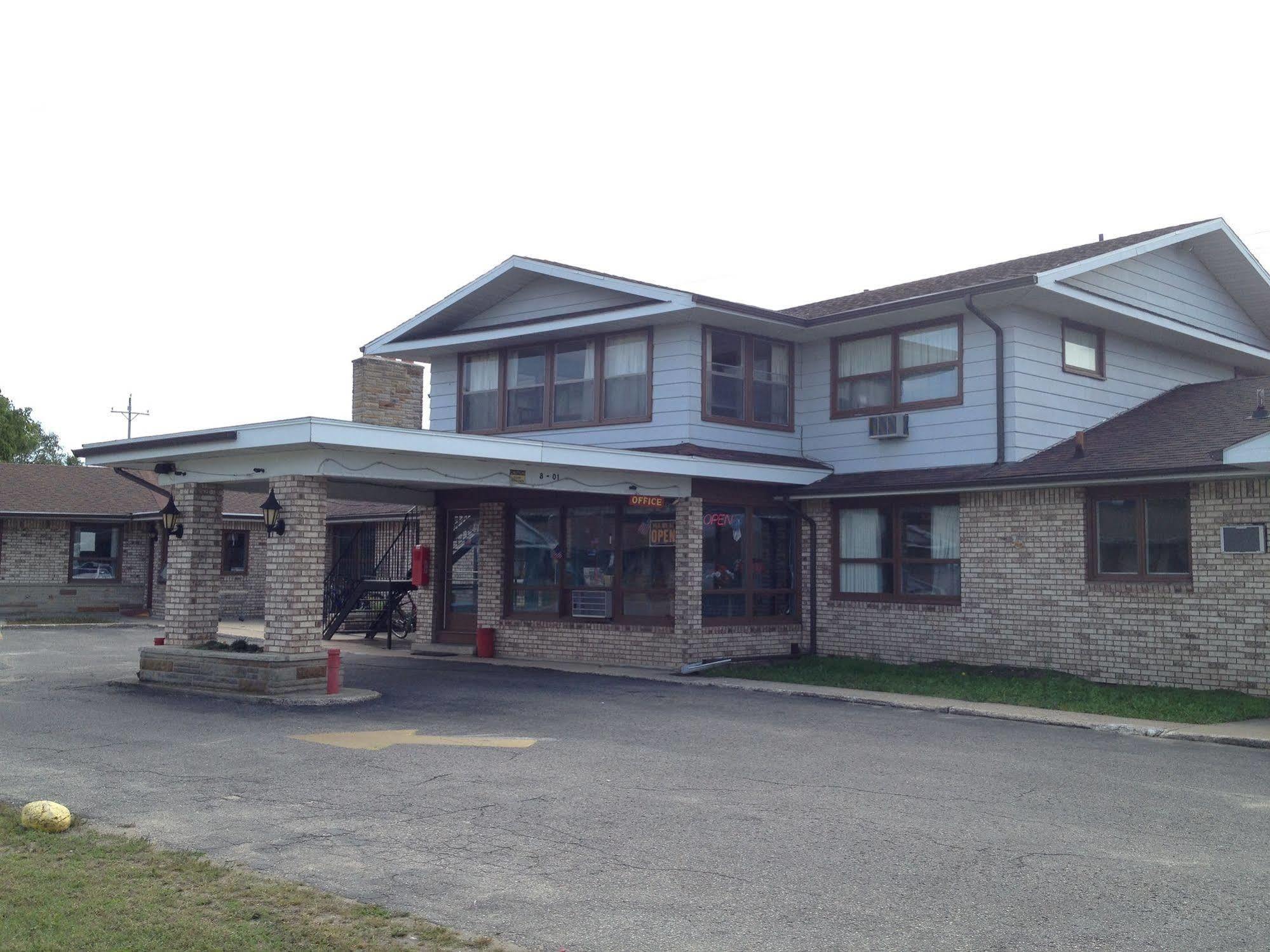 Timberly Motel Gaylord Ngoại thất bức ảnh