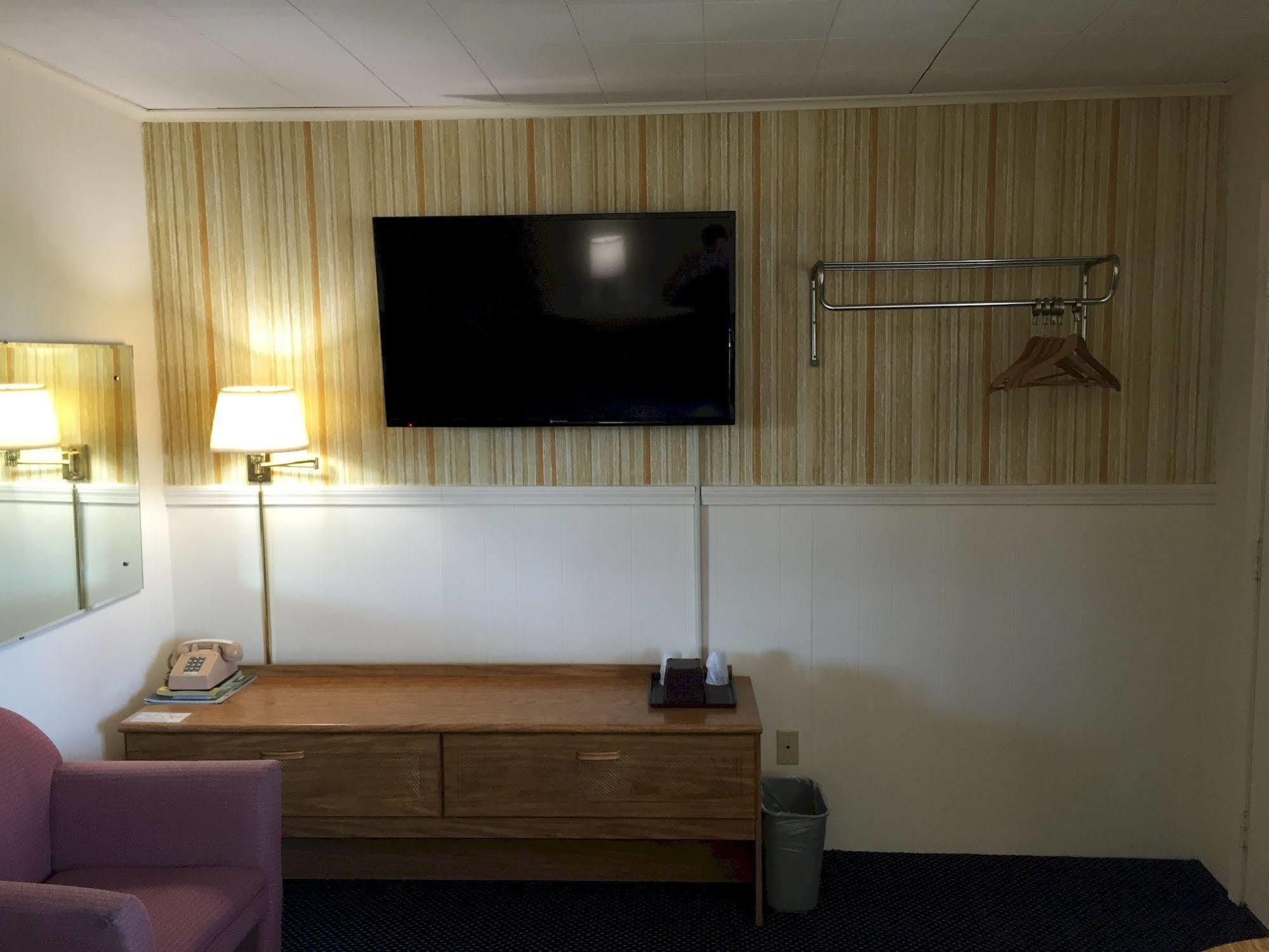 Timberly Motel Gaylord Ngoại thất bức ảnh