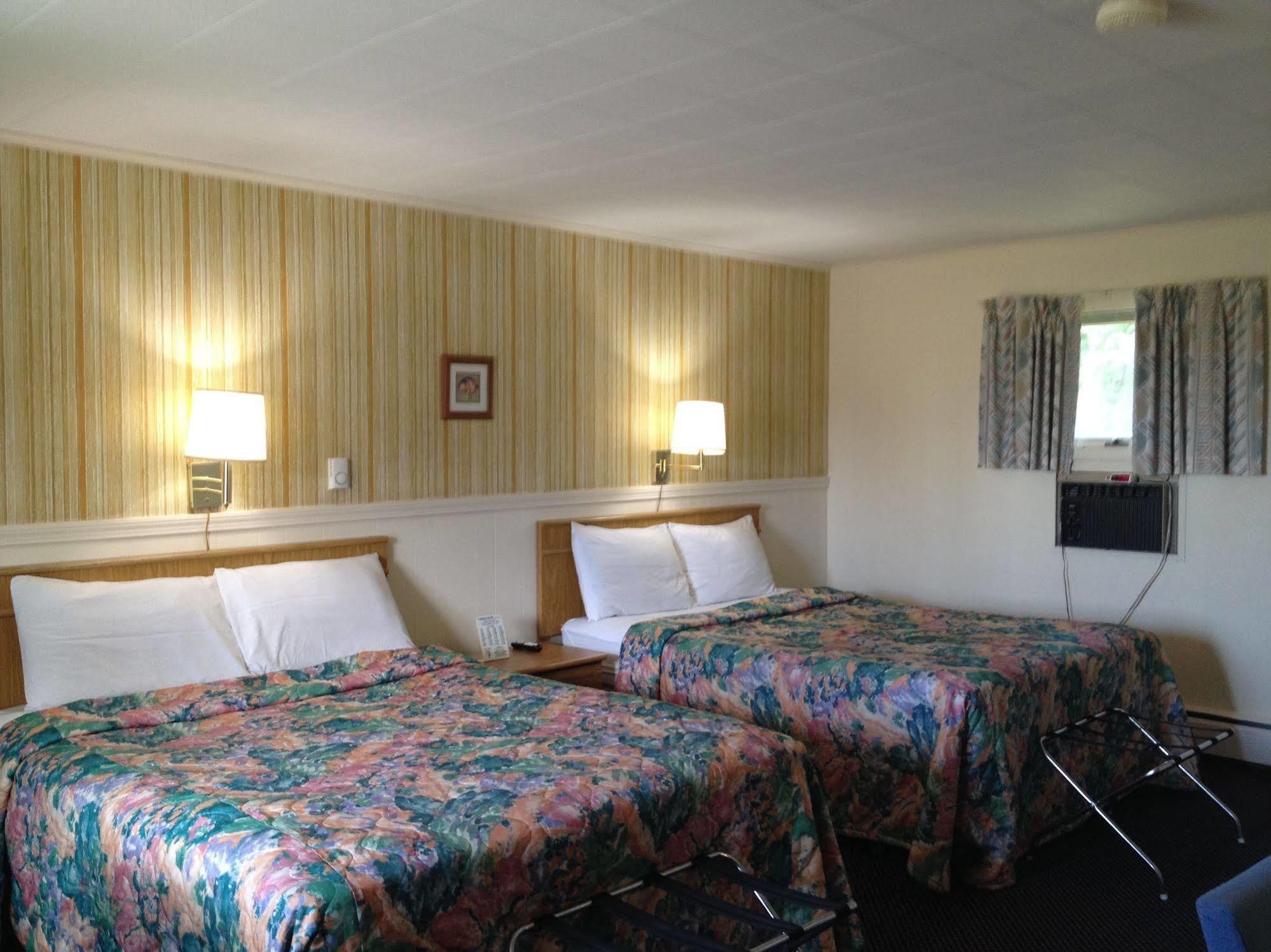 Timberly Motel Gaylord Ngoại thất bức ảnh