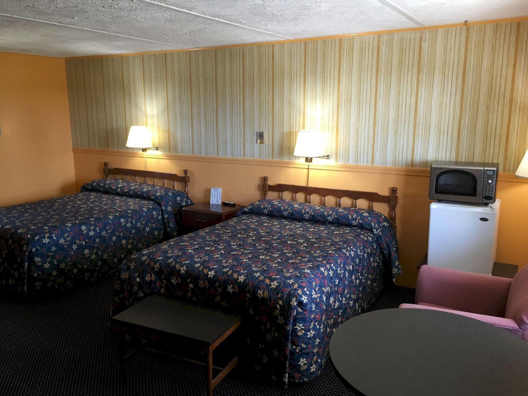 Timberly Motel Gaylord Ngoại thất bức ảnh