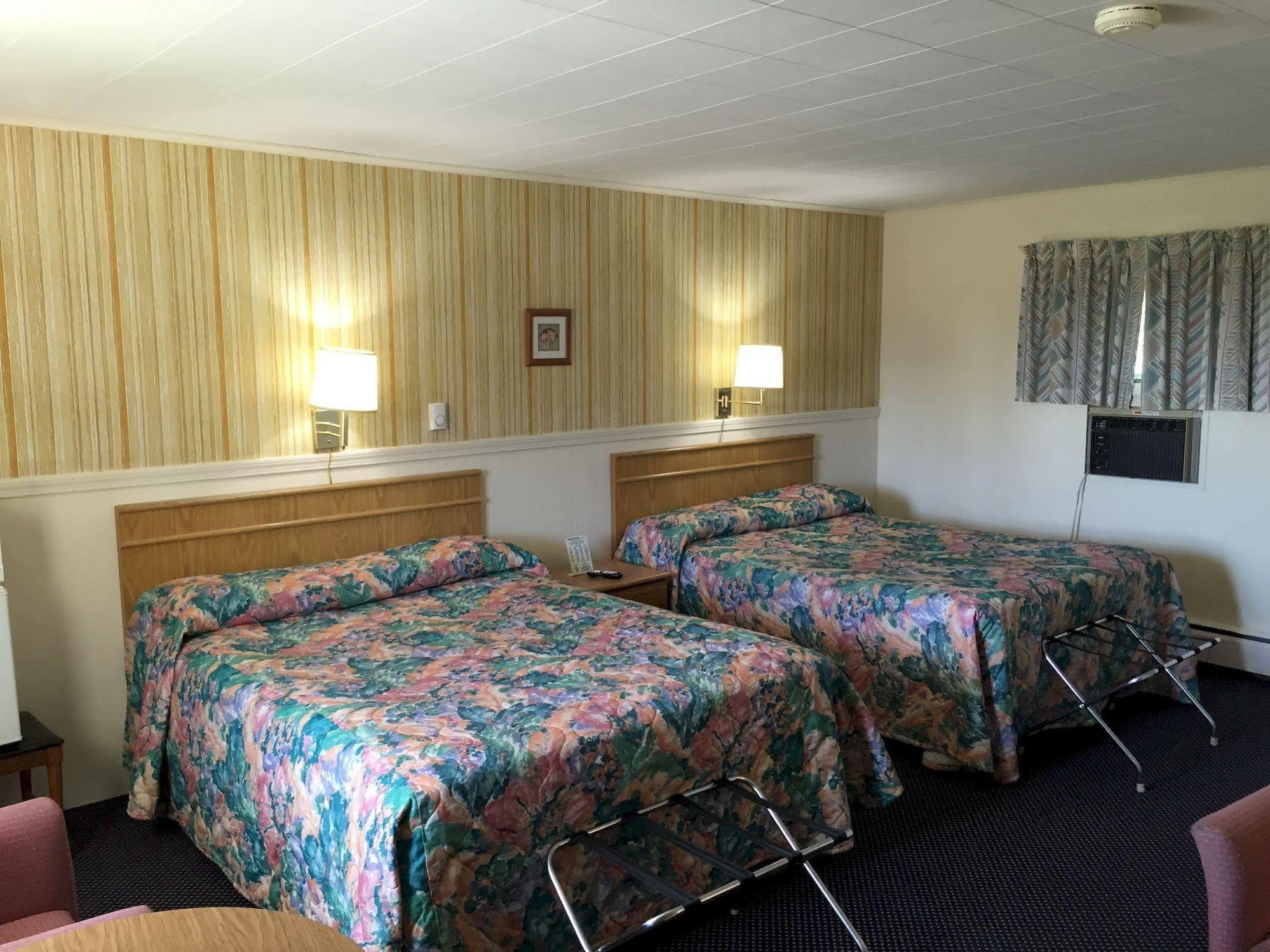 Timberly Motel Gaylord Ngoại thất bức ảnh